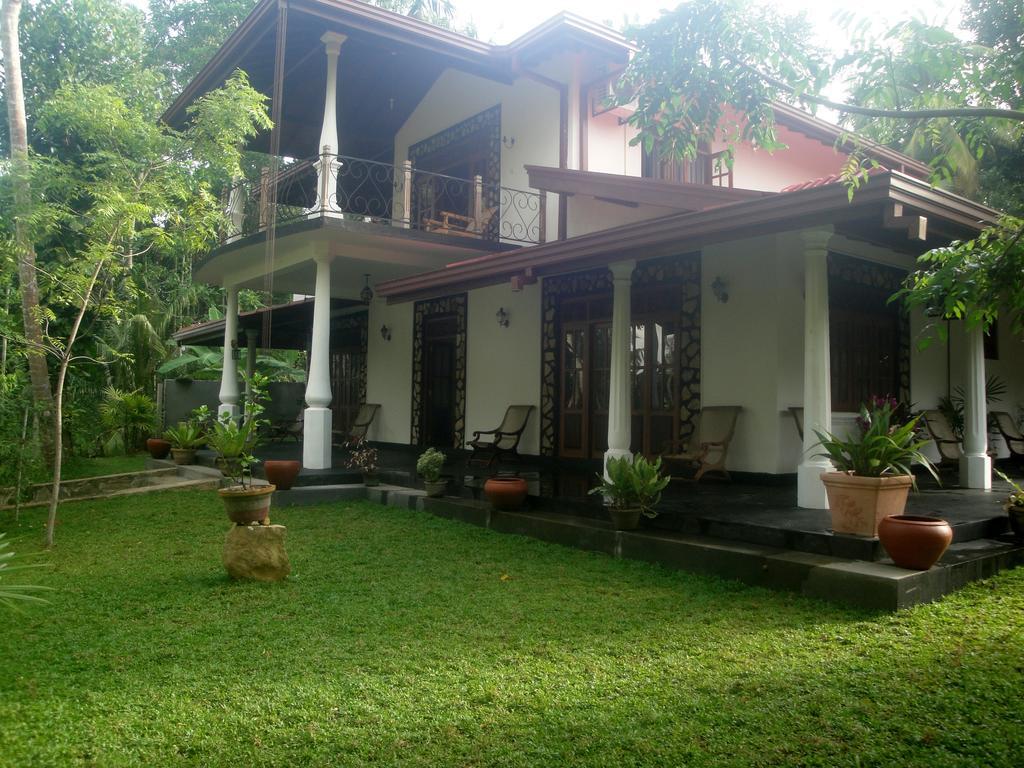 Priyanka Villa Bentota Chambre photo