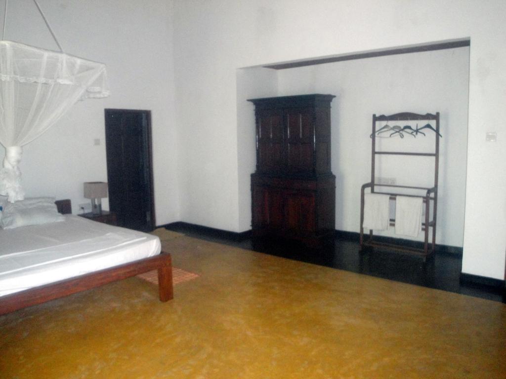 Priyanka Villa Bentota Chambre photo
