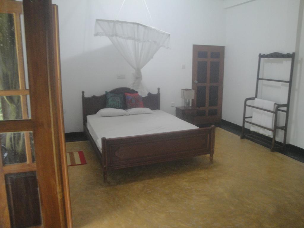 Priyanka Villa Bentota Chambre photo