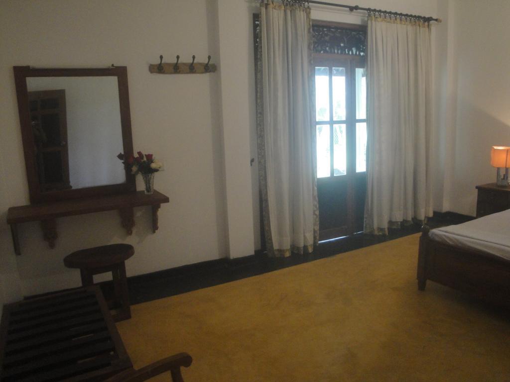 Priyanka Villa Bentota Chambre photo